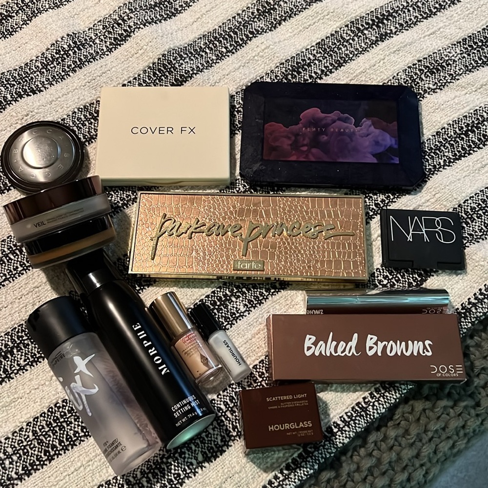 Makeup bundle - new & gently used